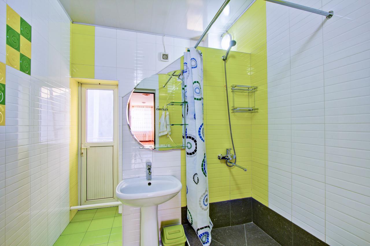 Centre hostel Bisjkek Buitenkant foto